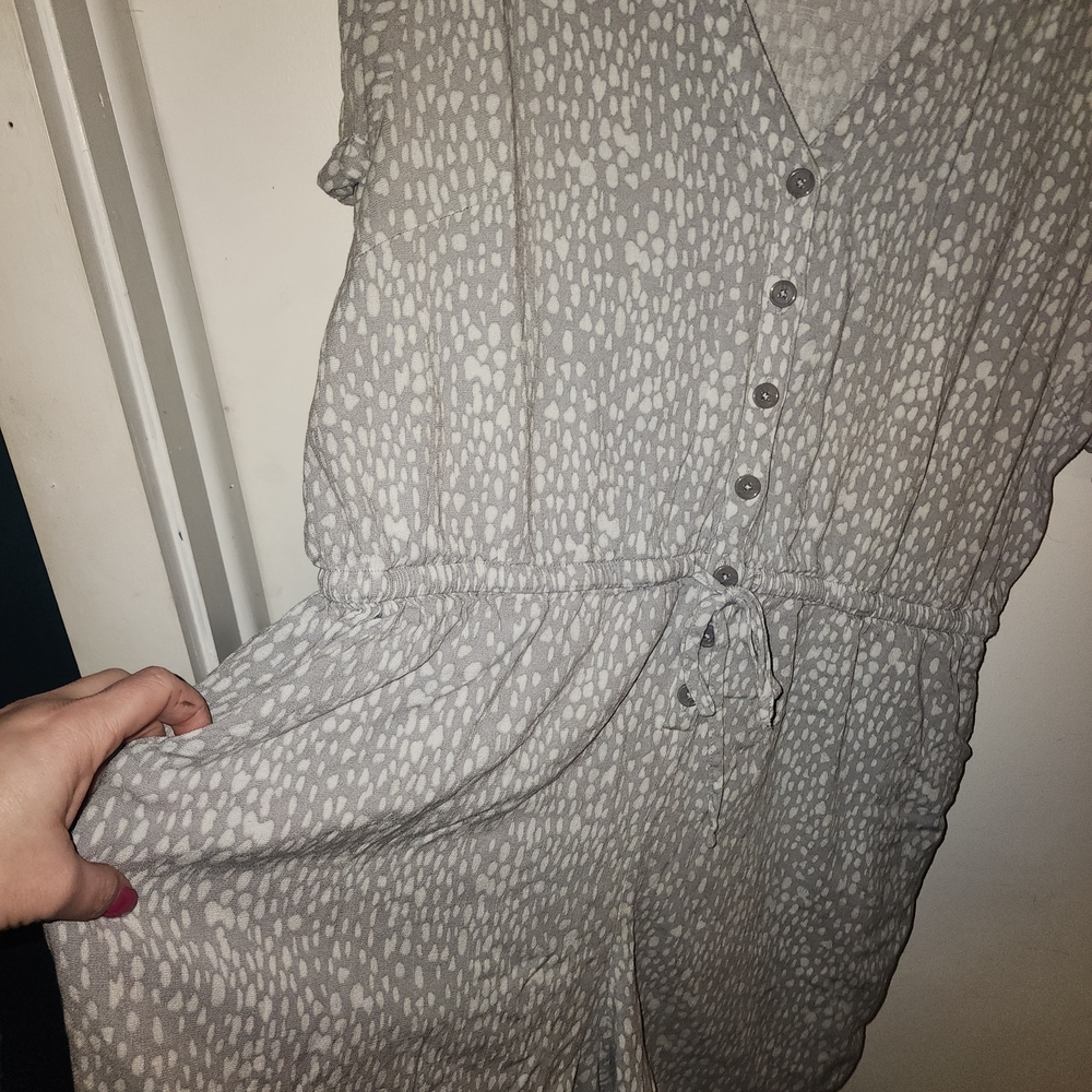 Torrid Gray Patterned Romper - Picture 3 of 6